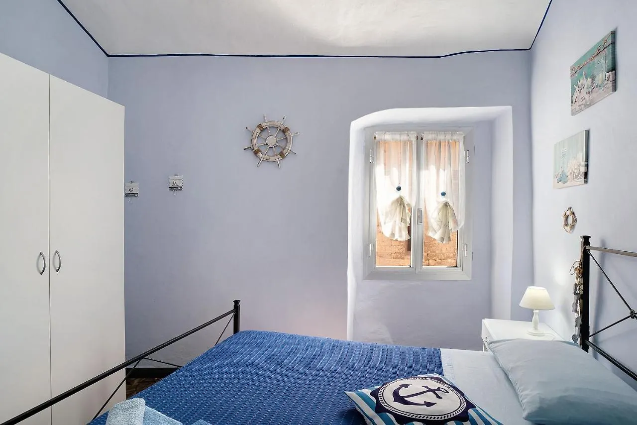 Casa Acqua Mare Parasio Imperia Italy